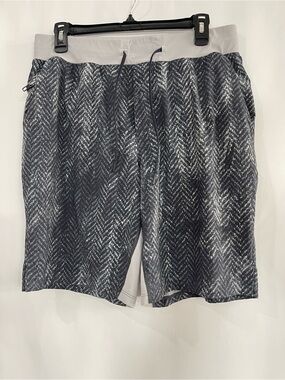 Lululemon Men’s T.H.E. Short 9” Gray Liner Athletic Running Gym Shorts